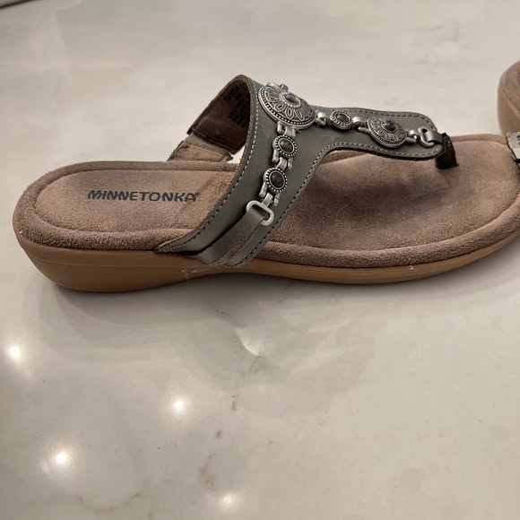 Minnetonka Silver Sandals with Metallic Embellishments - Picture 2 of 4